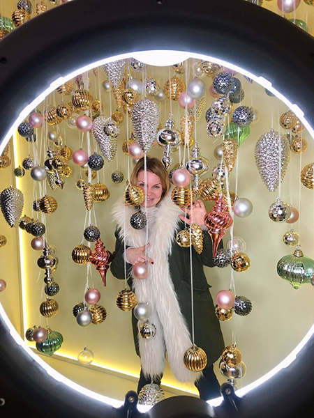 Anna Balandina: New Year shop window fairy like a Christmas tree